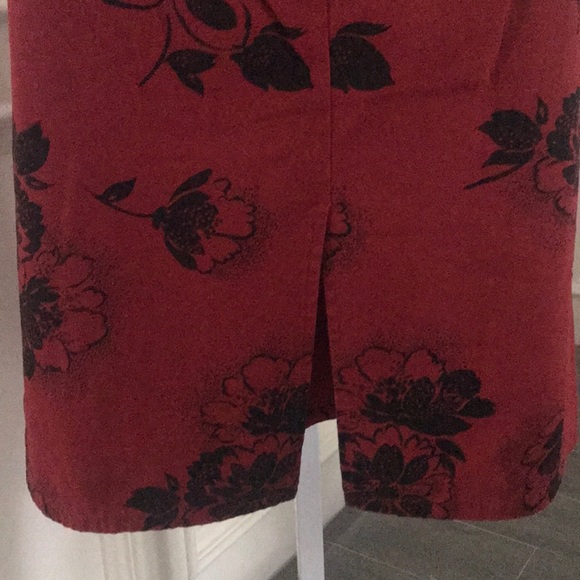 Ann Taylor Loft pencil skirt - Picture 5 of 8